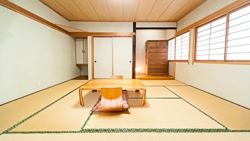 Family Suites - Red Warehouse. Family Accommodation In Myoko Akakura